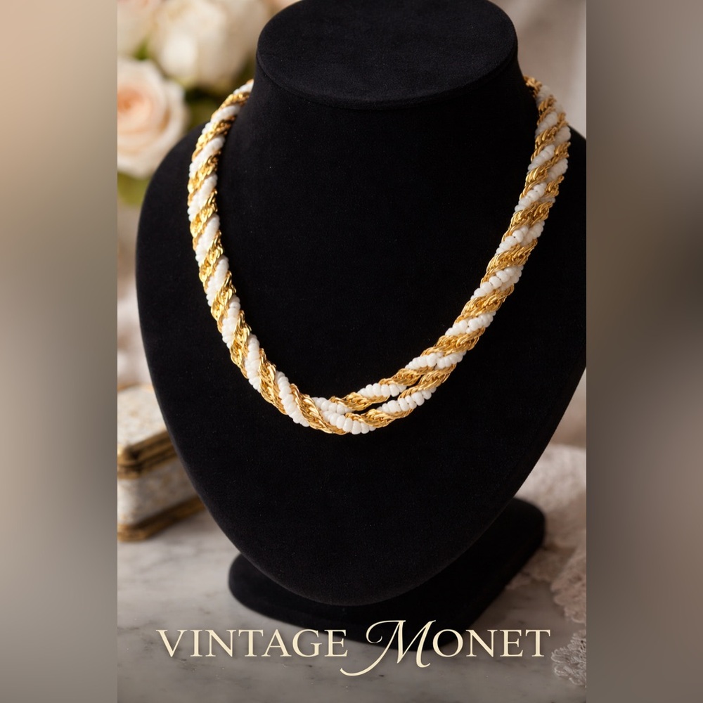 Monet Gold and White Twisted Necklace‎
